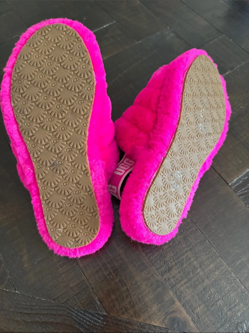 UGG Vibrant Fuchsia Fluffy Slide Slippers
